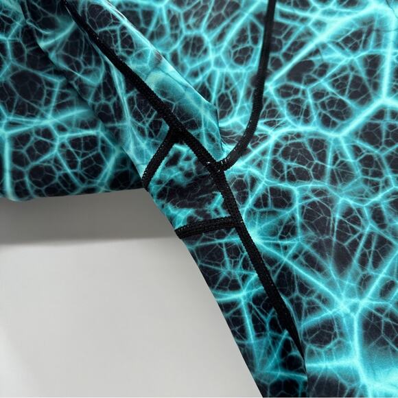 Constantly Varied Gear CVG Medium Blue Serenity Capri Crossfit Leggings Size XL - Picture 6 of 6